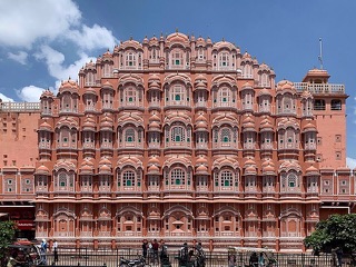 The Hawa Mahal facade in Jaipur